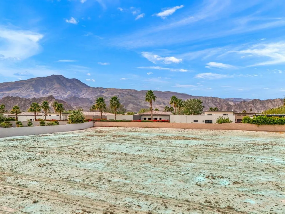 57645 Valley Lane La Quinta, CA 92253