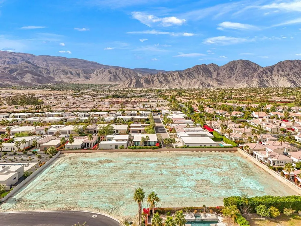 57645 Valley Lane La Quinta, CA 92253