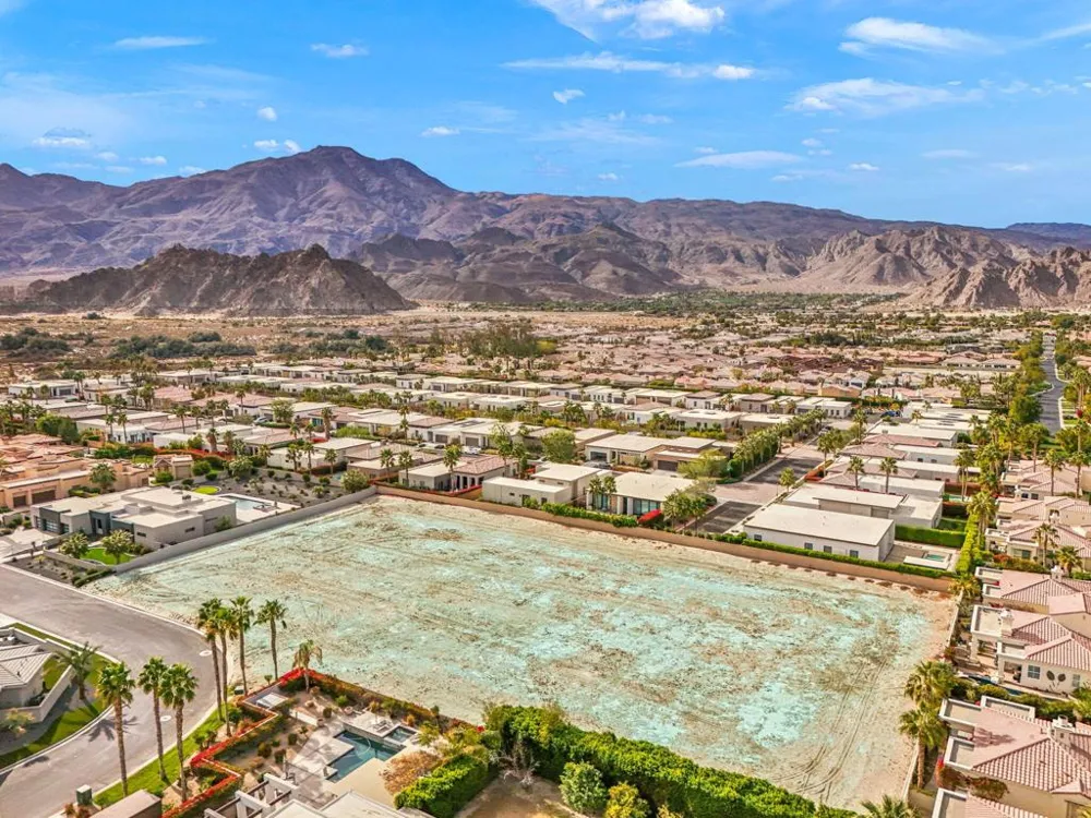 57645 Valley Lane La Quinta, CA 92253