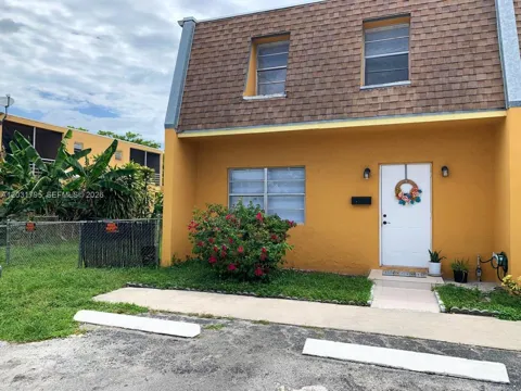 2698 NW 60th Way #165