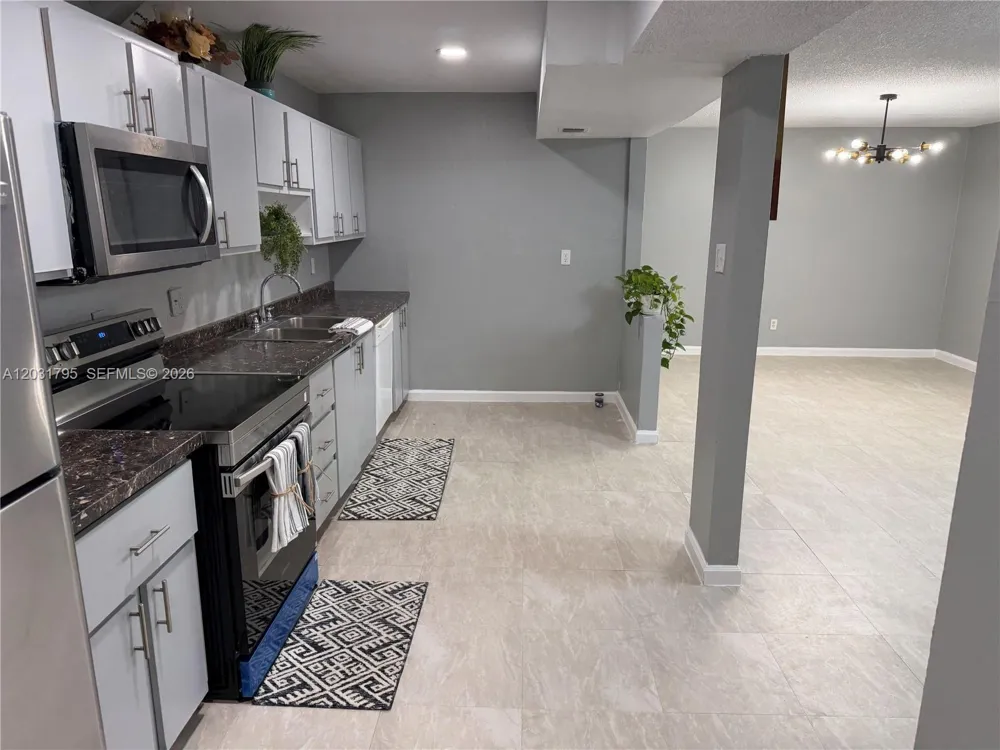 2698 NW 60th Way #165 Sunrise, FL 33313