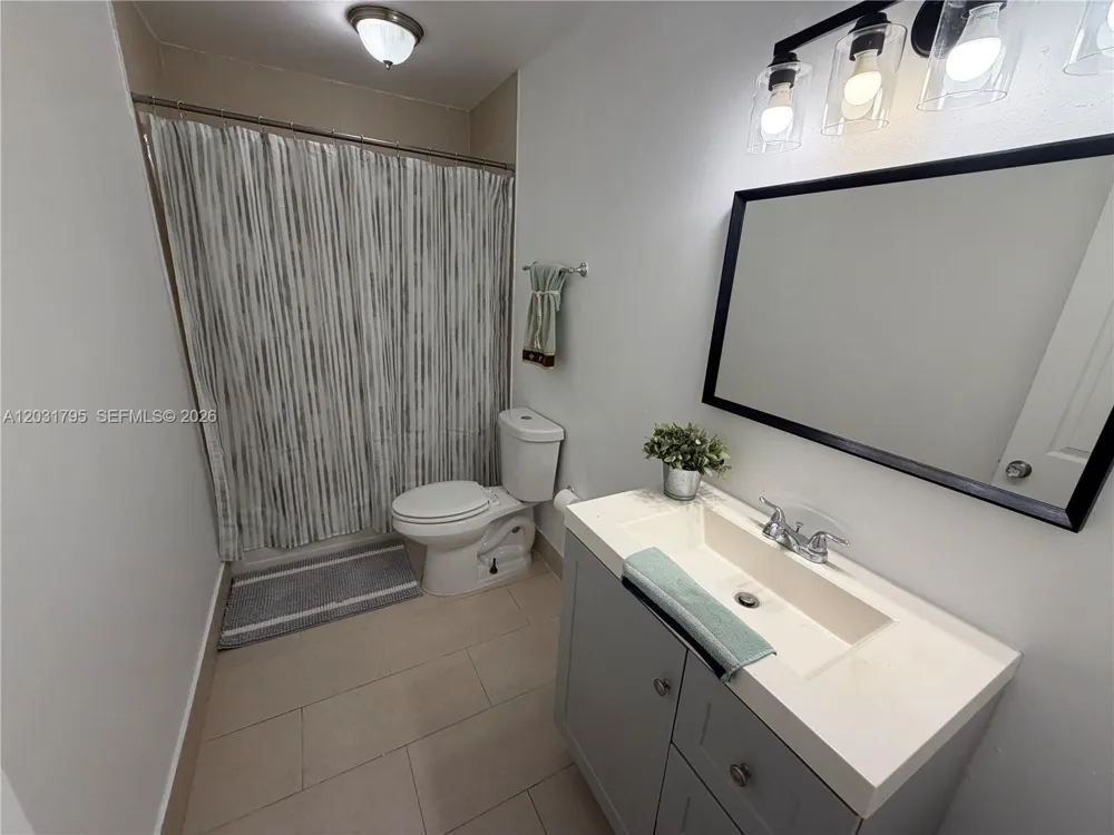 2698 NW 60th Way #165 Sunrise, FL 33313