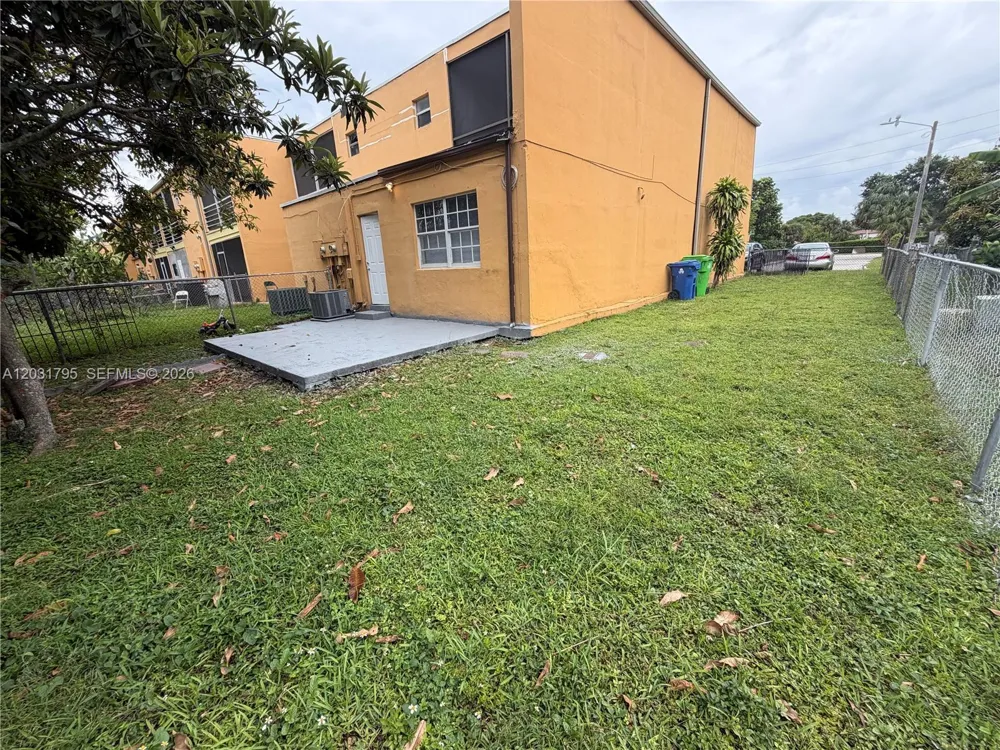 2698 NW 60th Way #165 Sunrise, FL 33313
