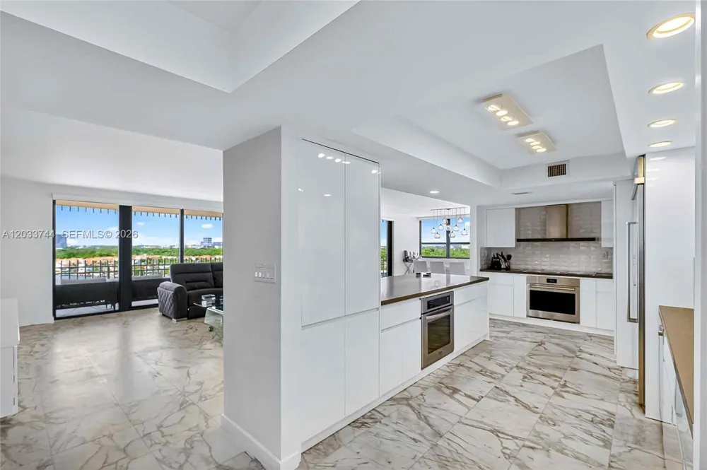 2 Grove Isle Dr #B1210 Miami, FL 33133