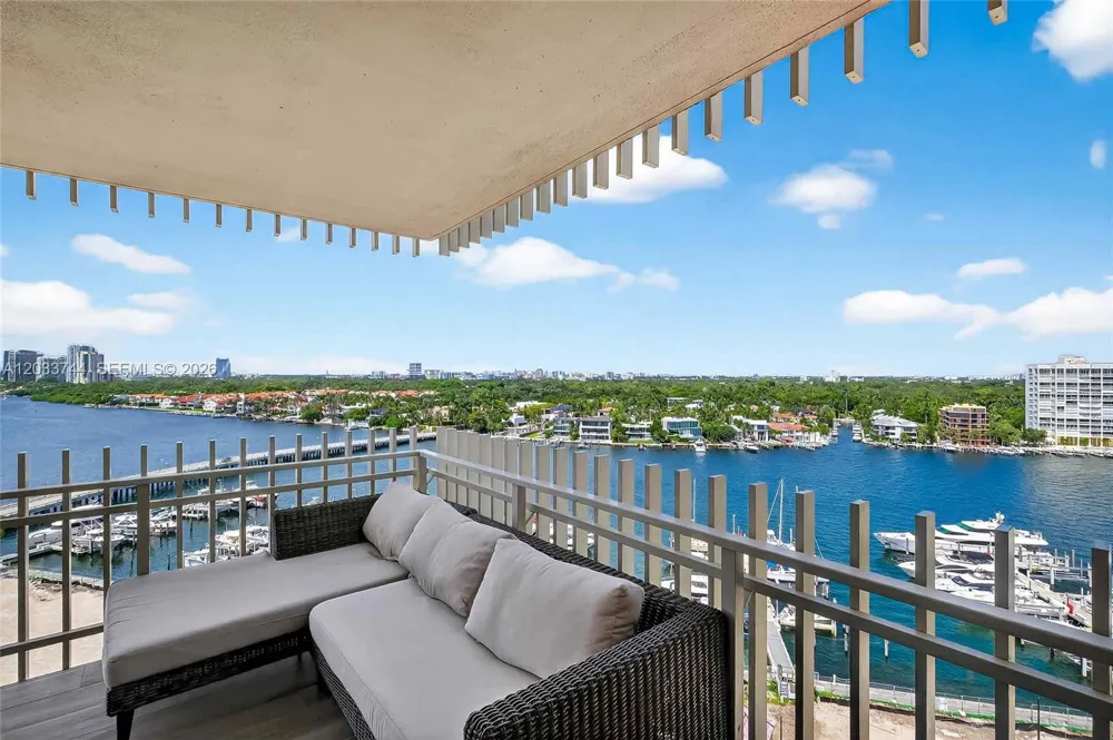 2 Grove Isle Dr #B1210 Miami, FL 33133