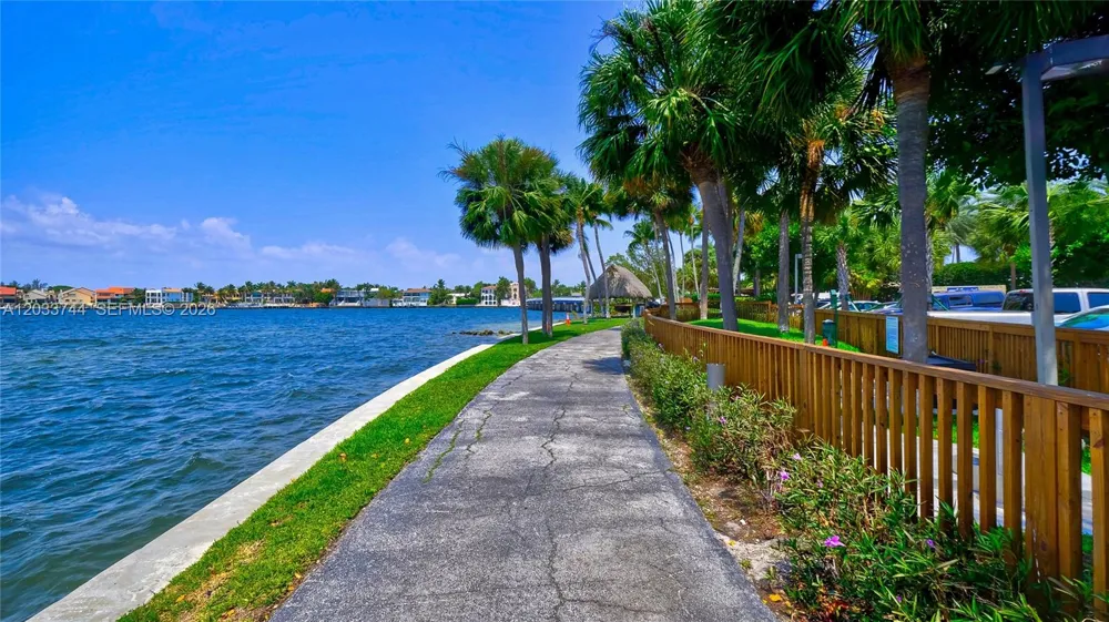 2 Grove Isle Dr #B1210 Miami, FL 33133