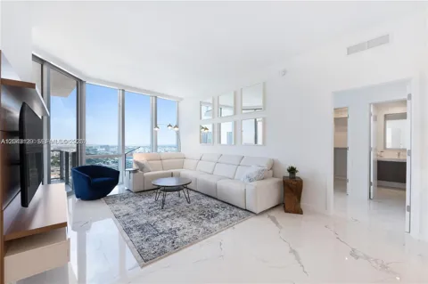 851 NE 1st Ave #3308