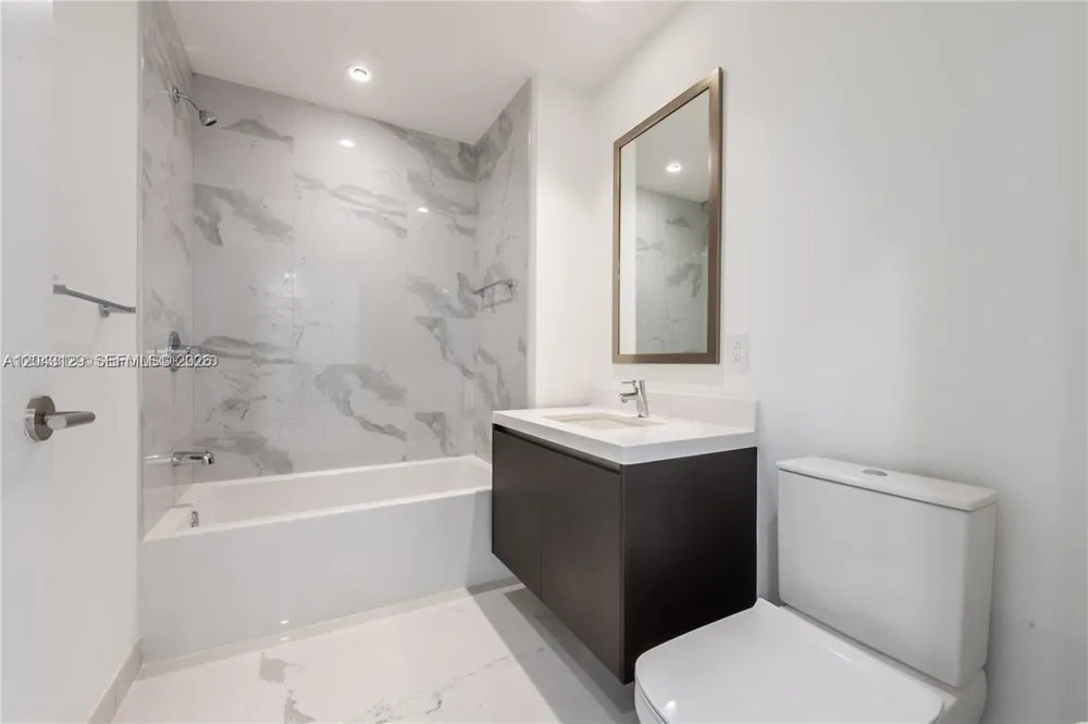 851 NE 1st Ave #3308 Miami, FL 33132