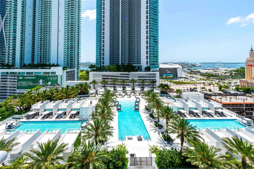 851 NE 1st Ave #3308 Miami, FL 33132