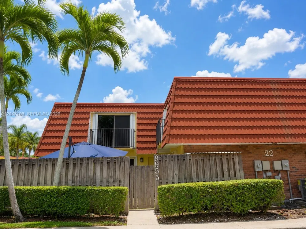 9955 NW 6th Ct Plantation, FL 33324