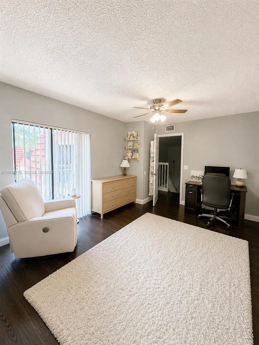 9955 NW 6th Ct Plantation, FL 33324