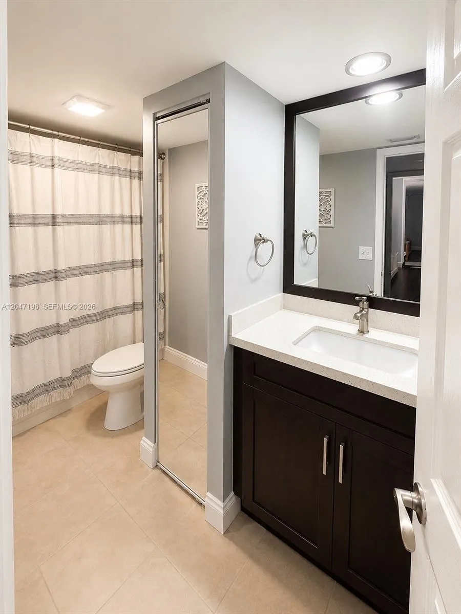 9955 NW 6th Ct Plantation, FL 33324