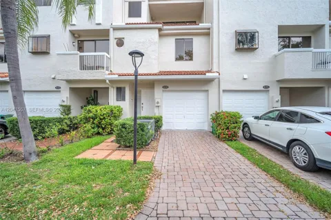 21391 Marina Cove Cir #14-K