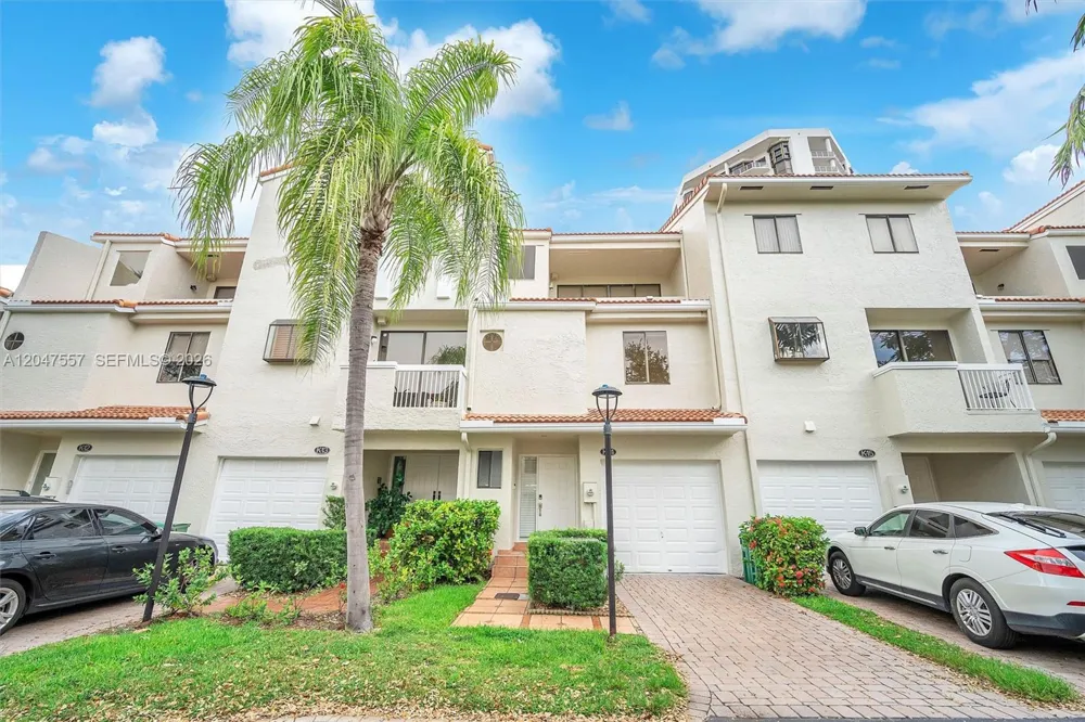 21391 Marina Cove Cir #14-K Aventura, FL 33180