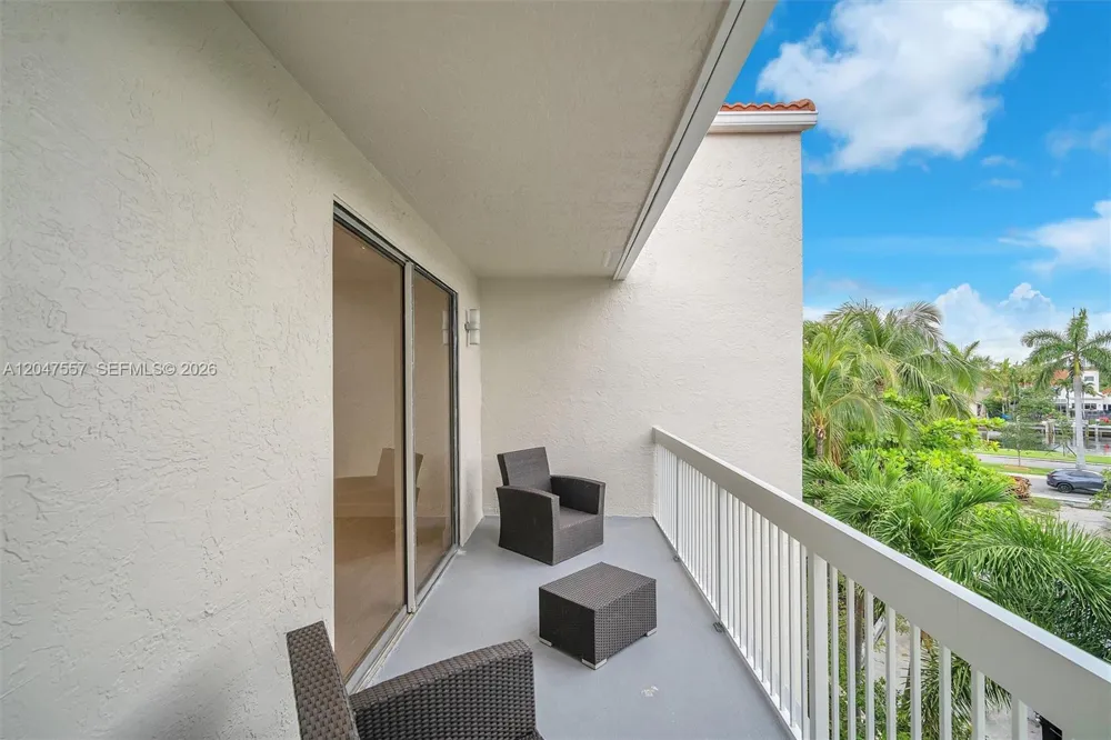 21391 Marina Cove Cir #14-K Aventura, FL 33180