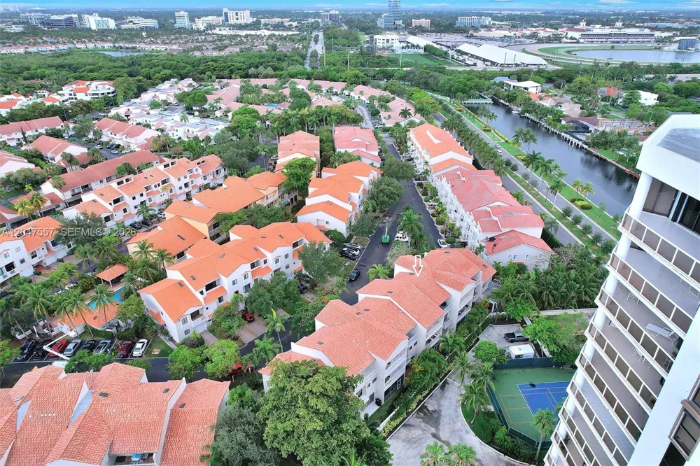 21391 Marina Cove Cir #14-K Aventura, FL 33180