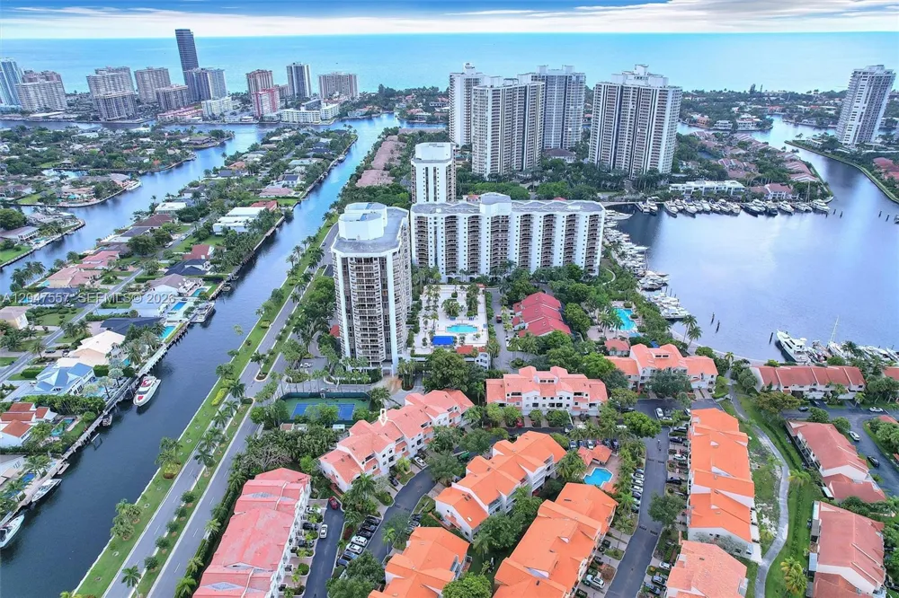 21391 Marina Cove Cir #14-K Aventura, FL 33180