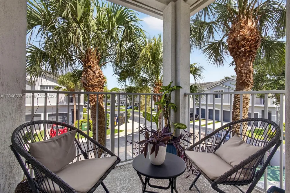 3107 Grandiflora Dr Green Acres, FL 33467