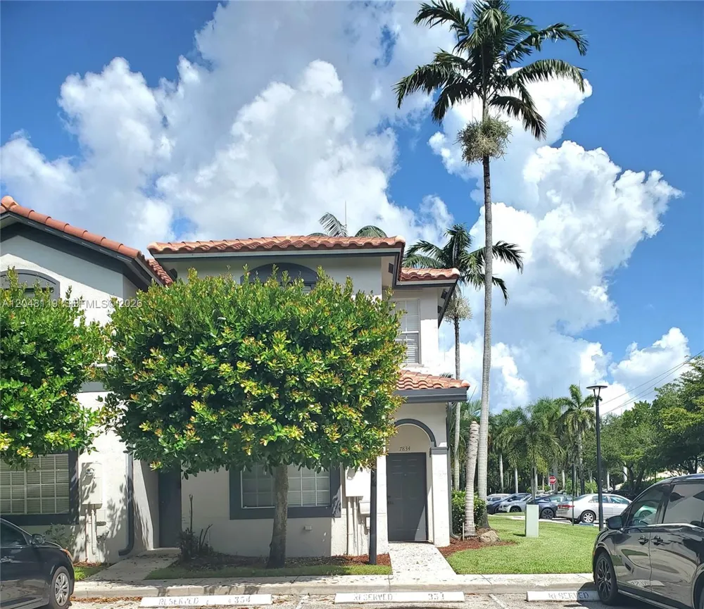 7834 Catalina Cir #7834 Tamarac, FL 33321