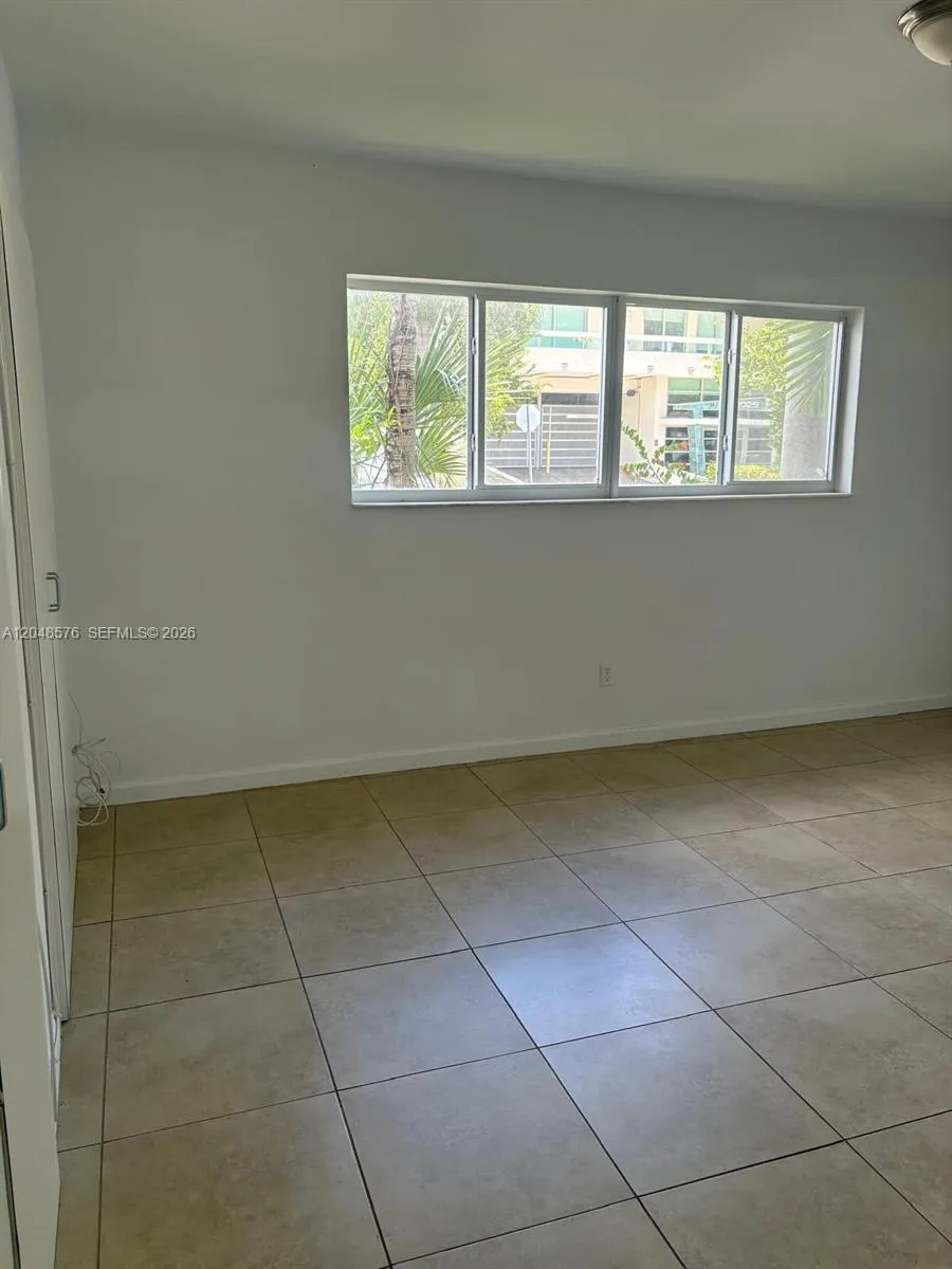 1040 92nd St #2 Bay Harbor Islands, FL 33154