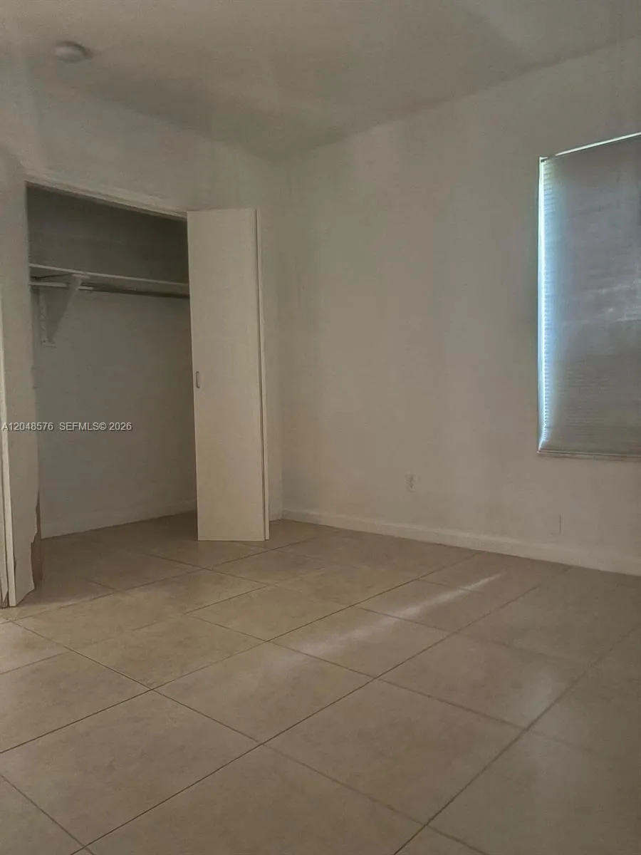 1040 92nd St #2 Bay Harbor Islands, FL 33154