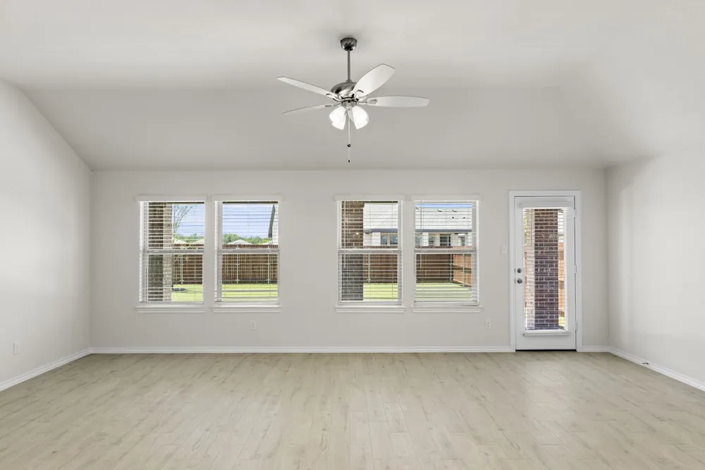 213 Van Horn Drive Terrell, TX 75160