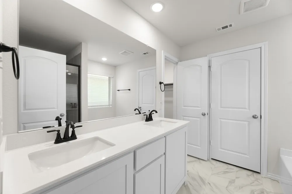 213 Van Horn Drive Terrell, TX 75160