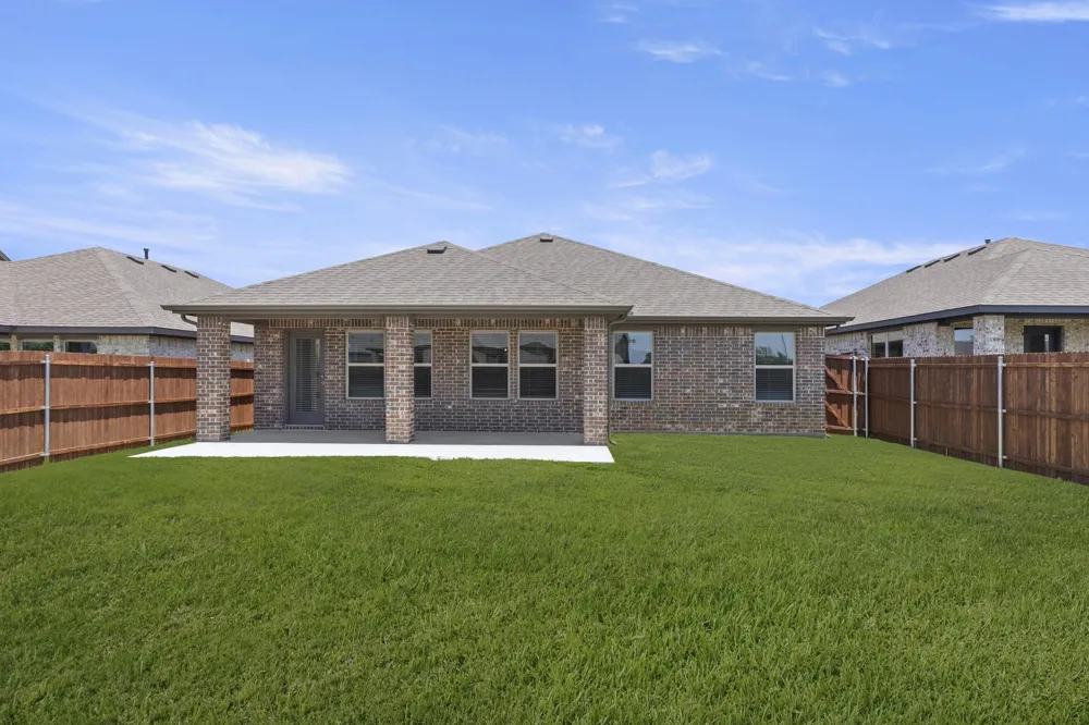 213 Van Horn Drive Terrell, TX 75160