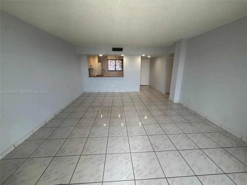 8625 NW 8th St #420 Miami, FL 33126