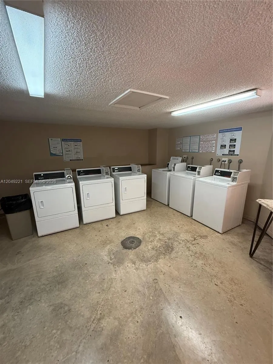 8625 NW 8th St #420 Miami, FL 33126