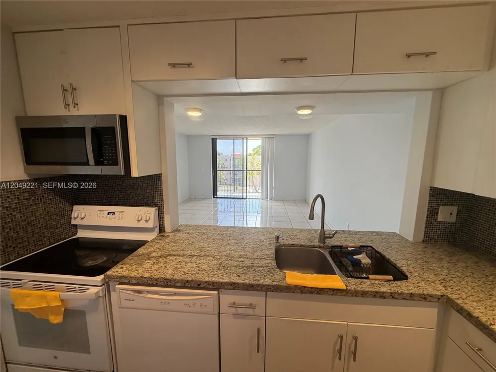 8625 NW 8th St #420 Miami, FL 33126