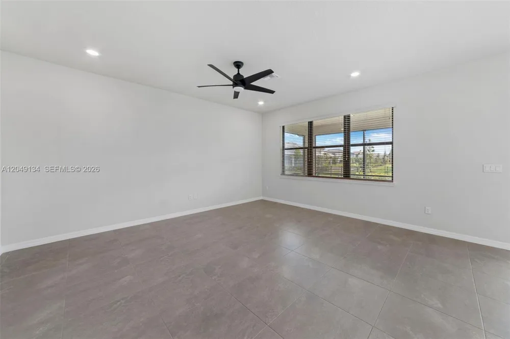 4470 Waterside Dr Oakland Park, FL 33309