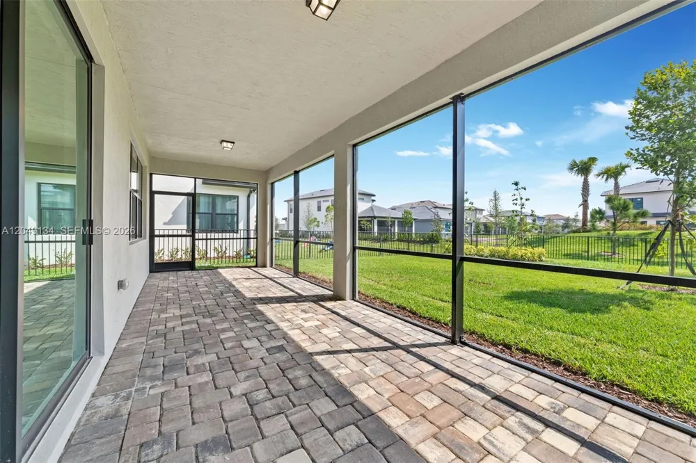 4470 Waterside Dr Oakland Park, FL 33309