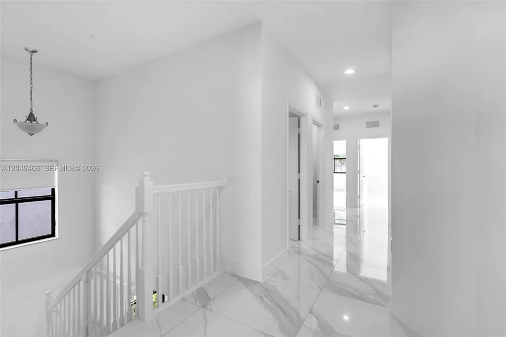 8850 NW 99th Path Doral, FL 33178