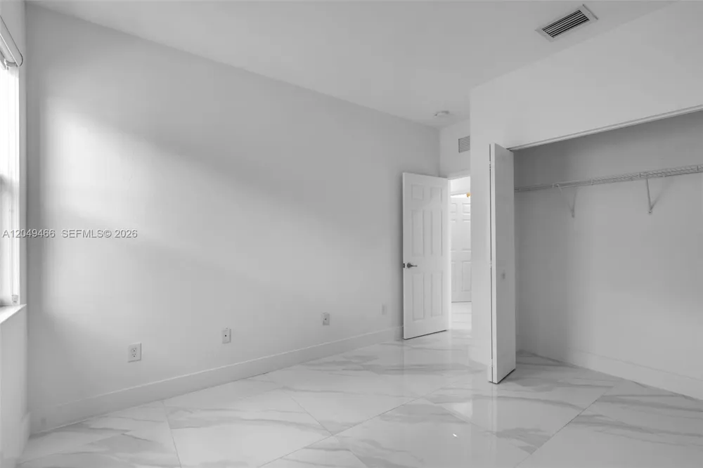8850 NW 99th Path Doral, FL 33178