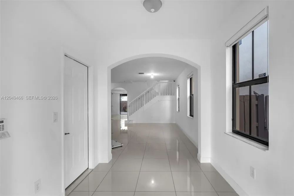 8850 NW 99th Path Doral, FL 33178