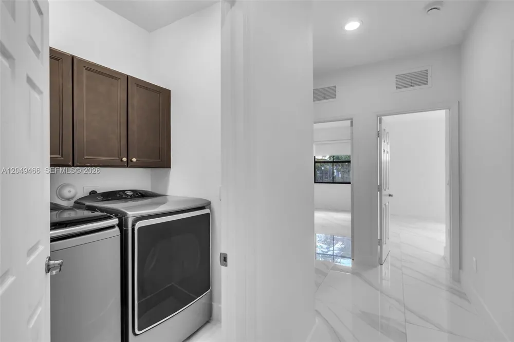 8850 NW 99th Path Doral, FL 33178