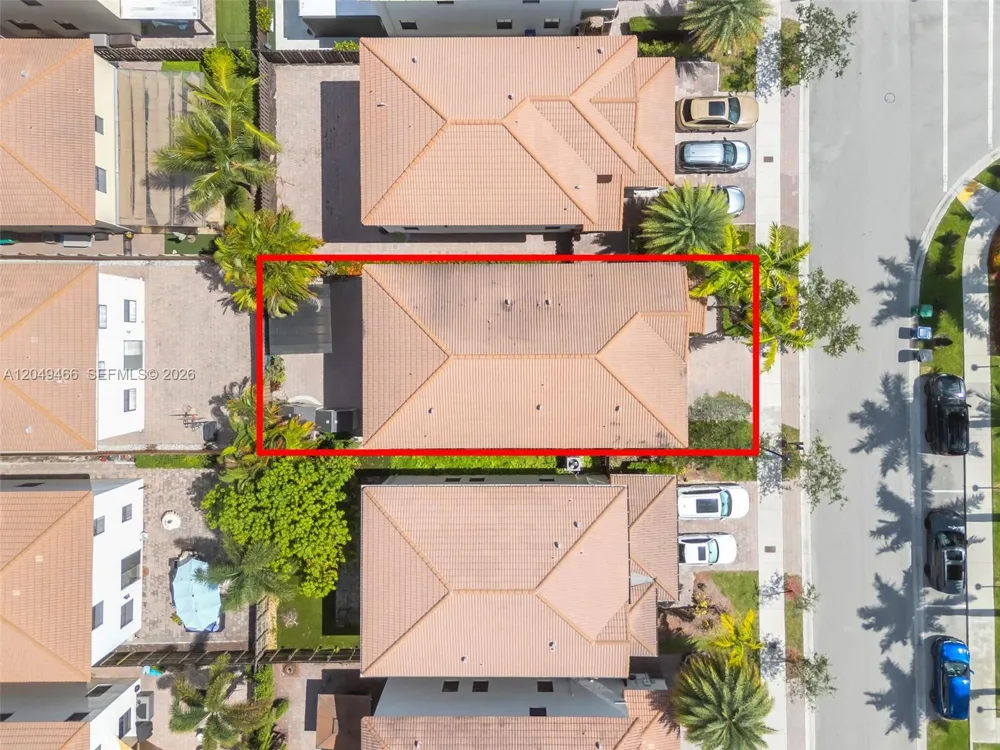 8850 NW 99th Path Doral, FL 33178