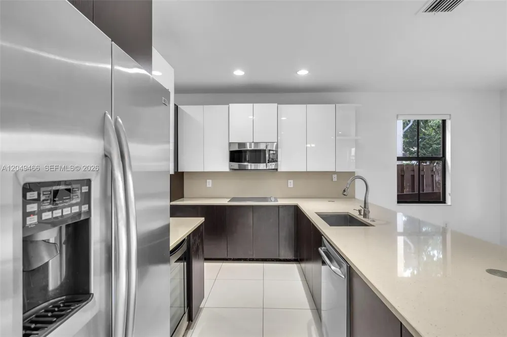 8850 NW 99th Path Doral, FL 33178