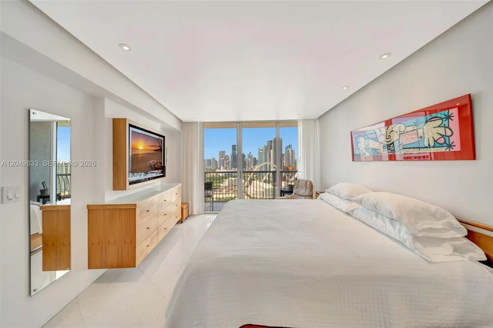 1750 Bayshore Dr #3910 Miami, FL 33132