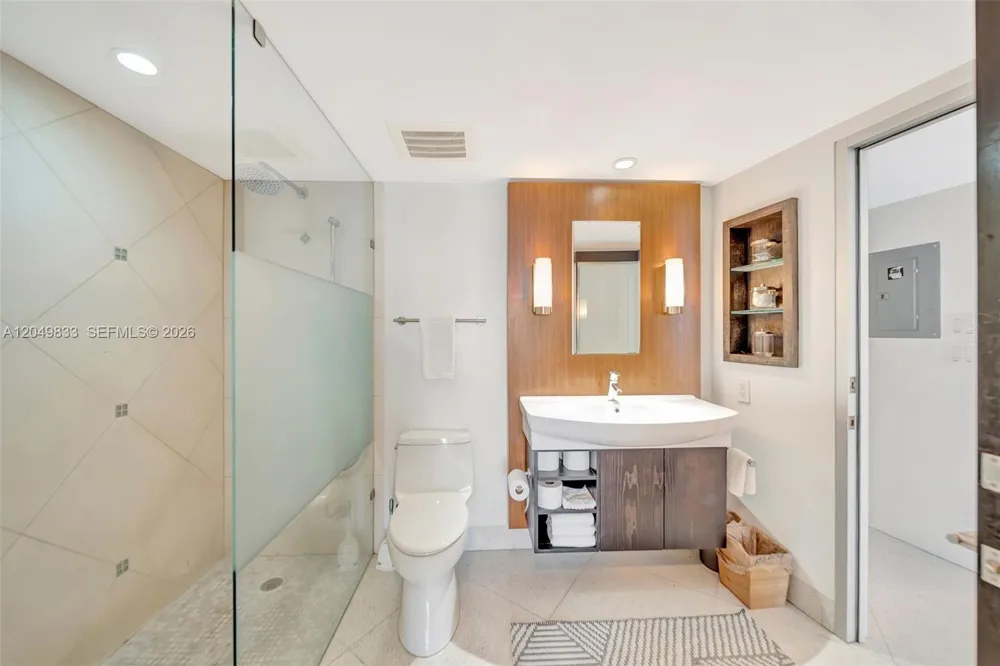 1750 Bayshore Dr #3910 Miami, FL 33132