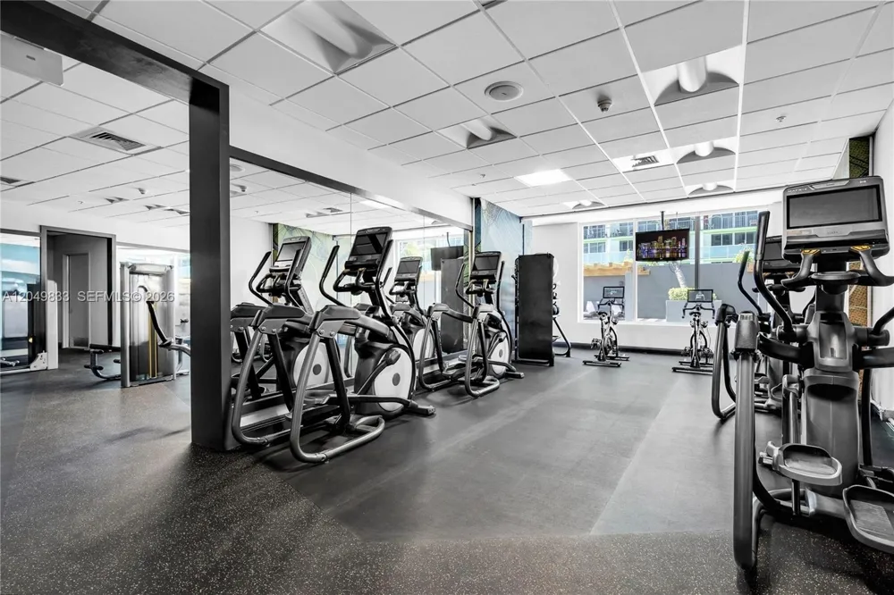 1750 Bayshore Dr #3910 Miami, FL 33132
