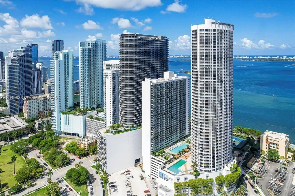 1750 Bayshore Dr #3910 Miami, FL 33132