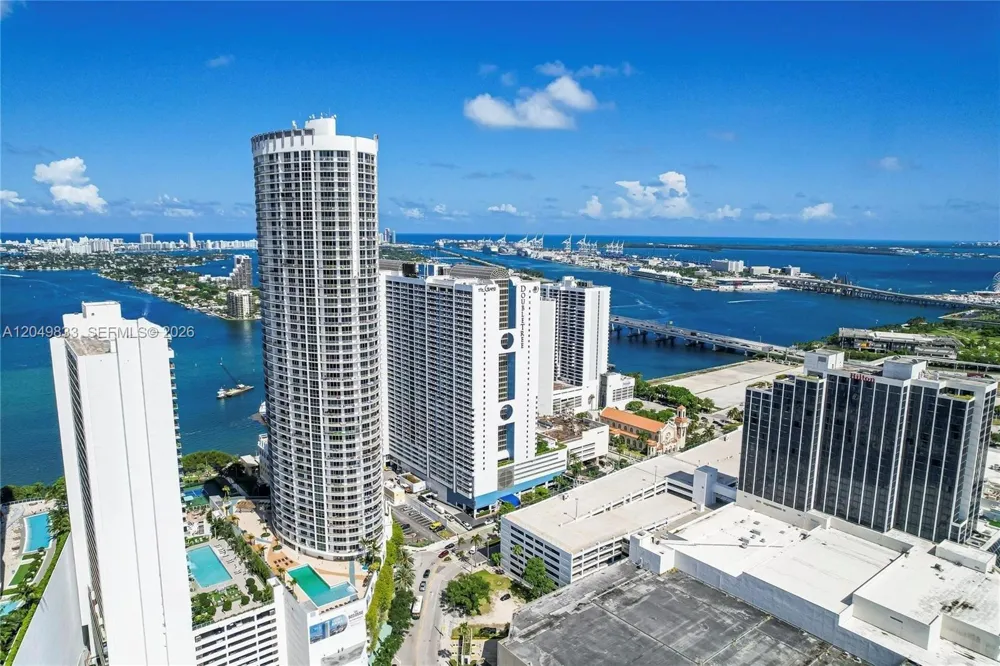 1750 Bayshore Dr #3910 Miami, FL 33132