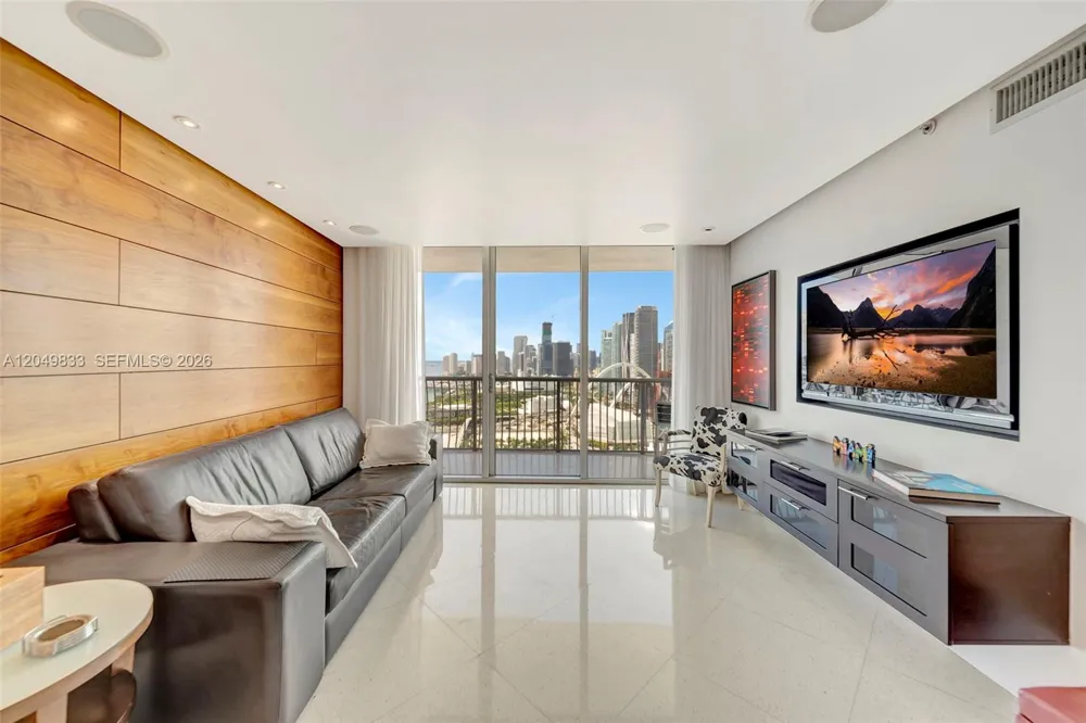 1750 Bayshore Dr #3910 Miami, FL 33132
