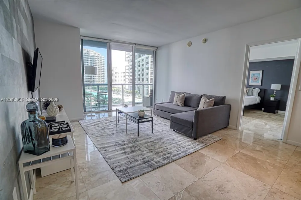 485 Brickell Ave #1701 Miami, FL 33131