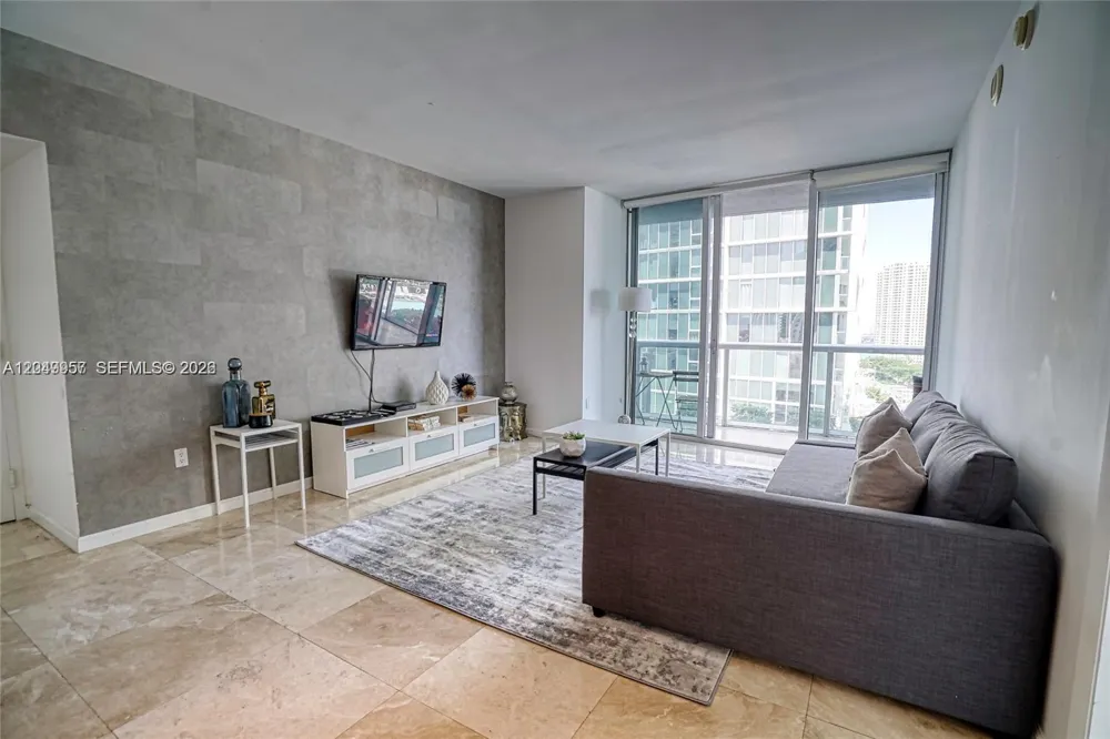 485 Brickell Ave #1701 Miami, FL 33131