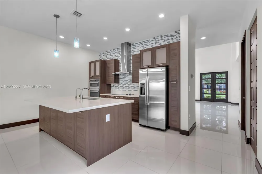 15455 NW 88th Ct Miami Lakes, FL 33018