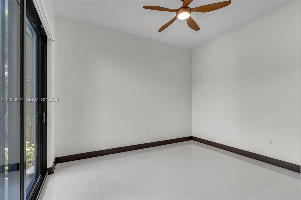 15455 NW 88th Ct Miami Lakes, FL 33018