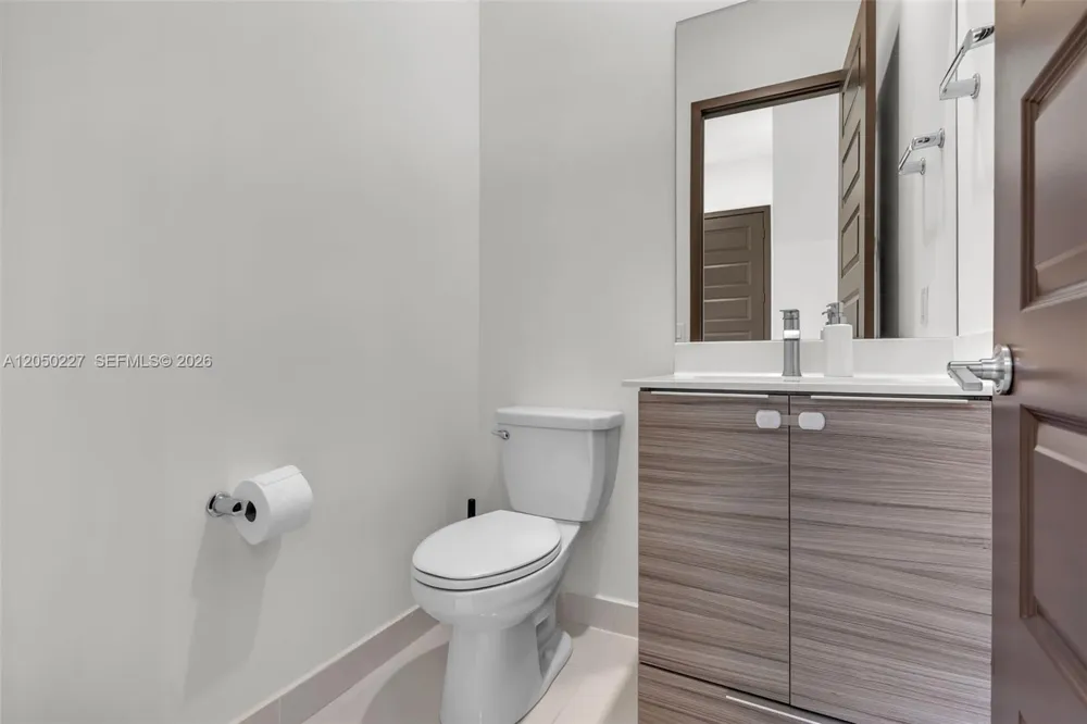 15455 NW 88th Ct Miami Lakes, FL 33018